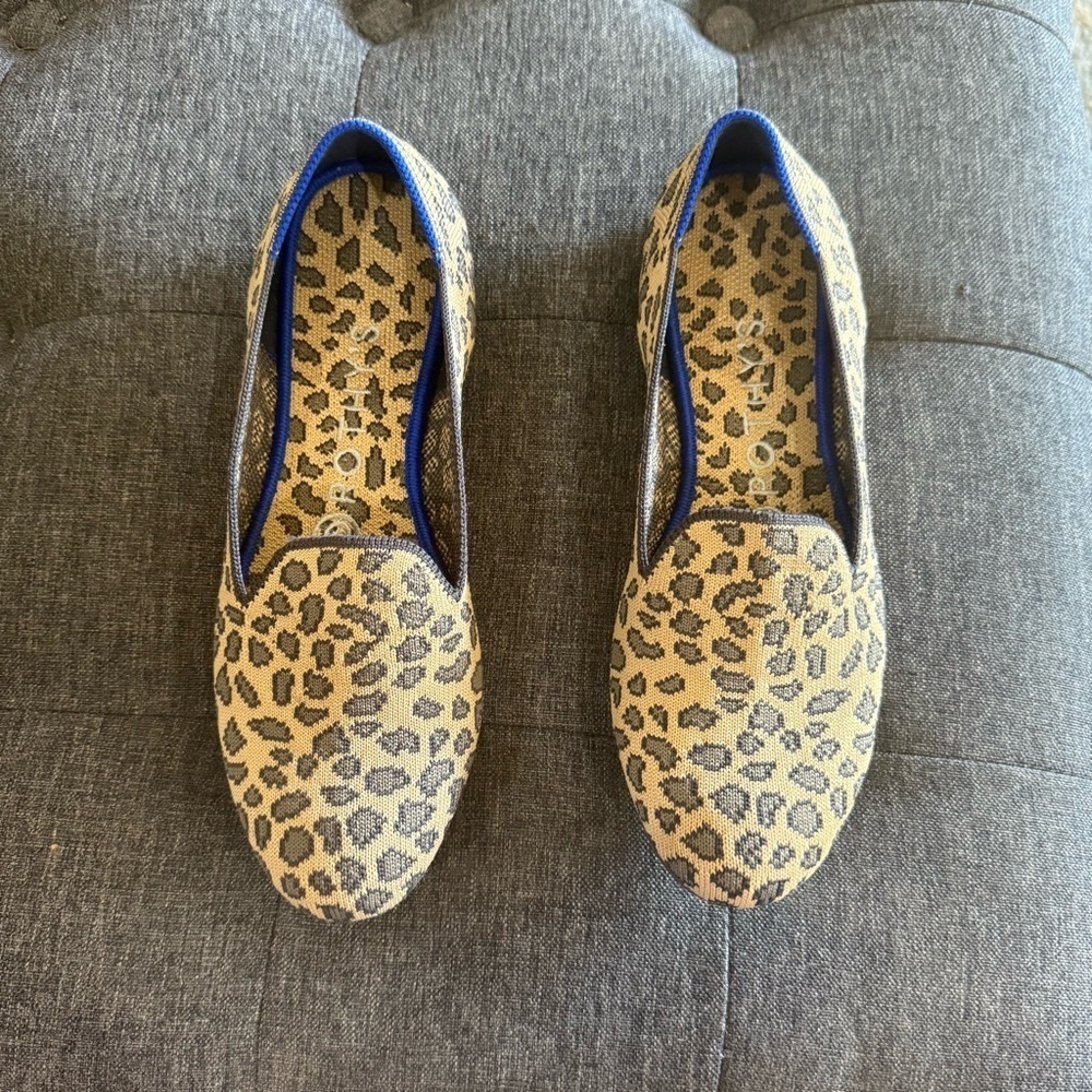 Rothy's Leopard Print Flats in Women’s Size 6.5. EUC - Picture 3 of 9